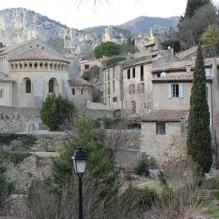 Maison De Celya